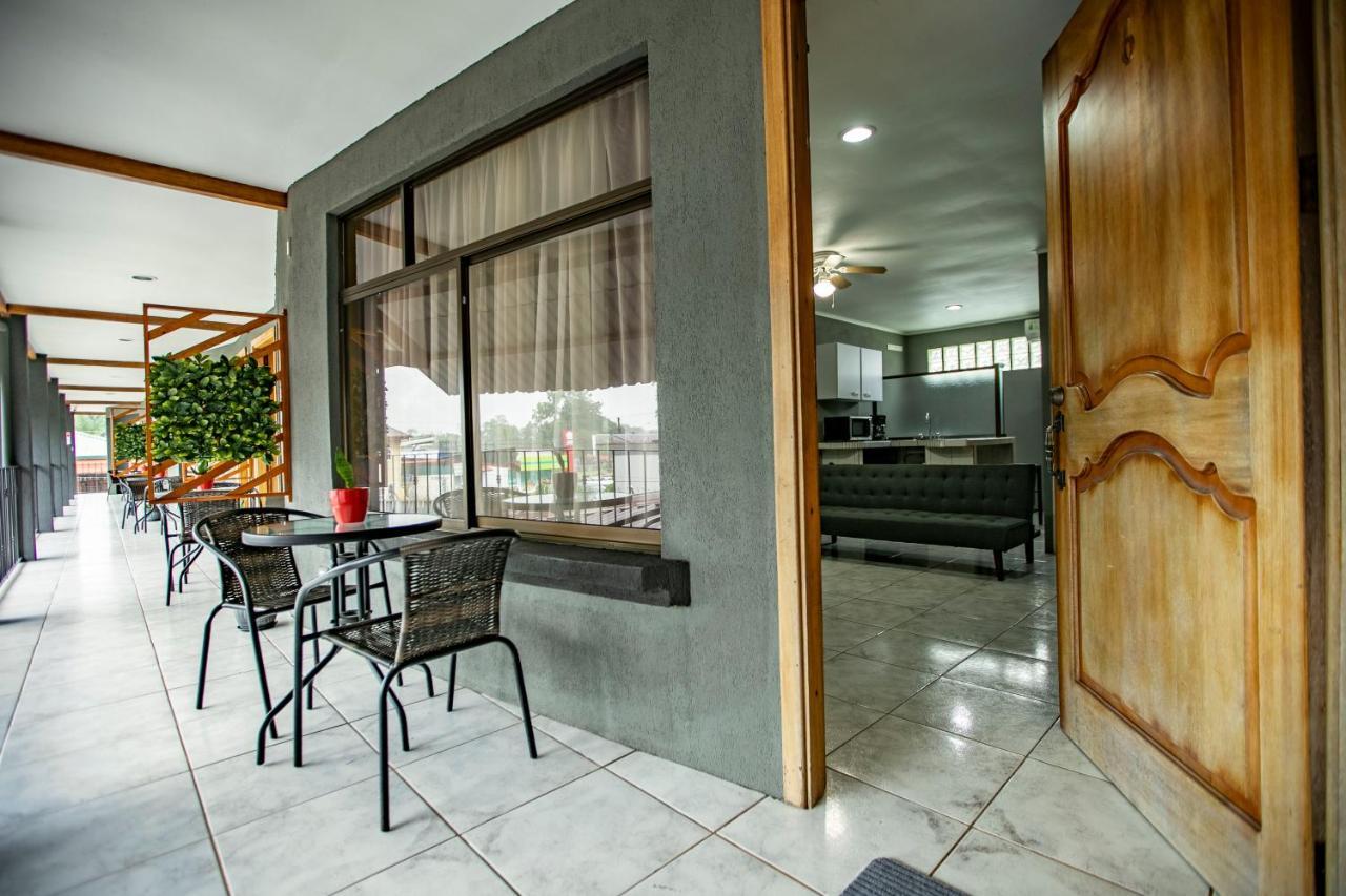 Coati Arenal Lodge Ла Фортуна Экстерьер фото