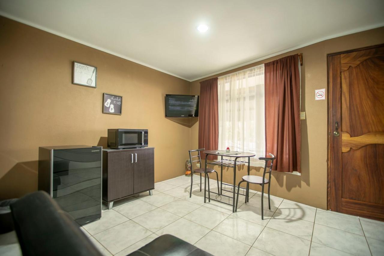 Coati Arenal Lodge Ла Фортуна Экстерьер фото