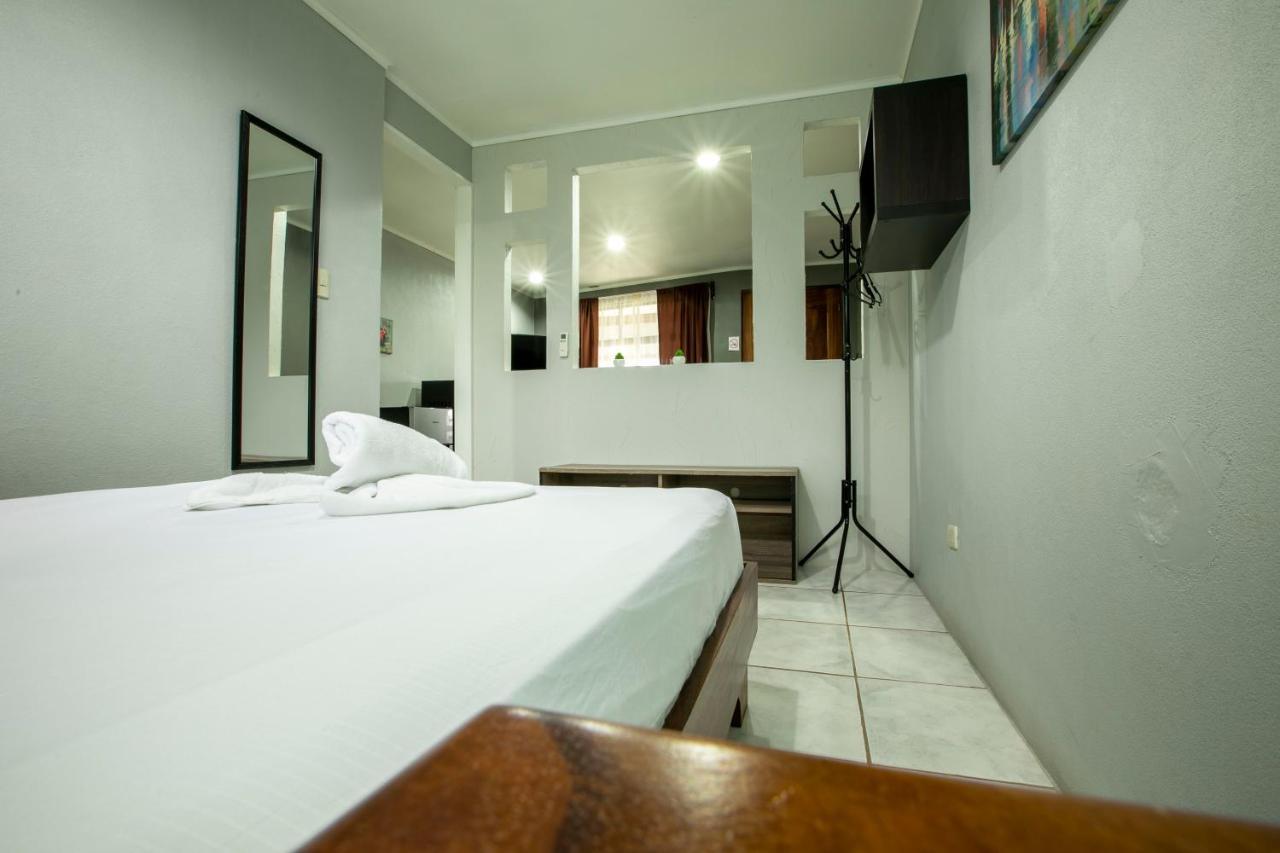 Coati Arenal Lodge Ла Фортуна Экстерьер фото