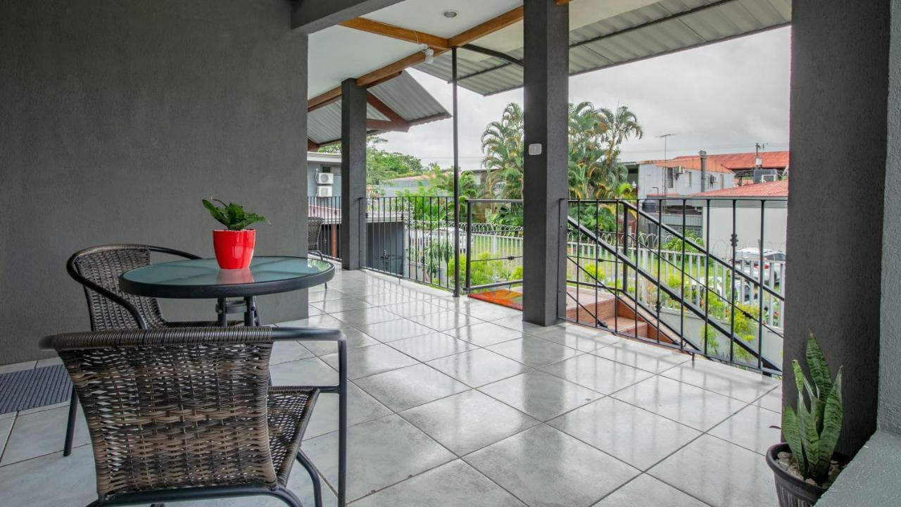 Coati Arenal Lodge Ла Фортуна Экстерьер фото