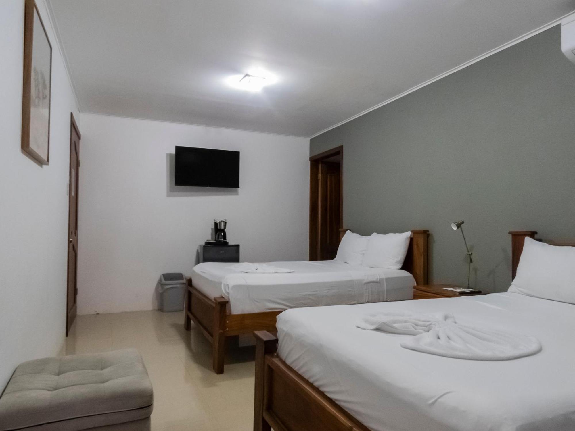 Coati Arenal Lodge Ла Фортуна Экстерьер фото