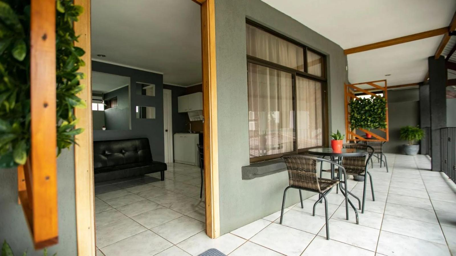 Coati Arenal Lodge Ла Фортуна Экстерьер фото